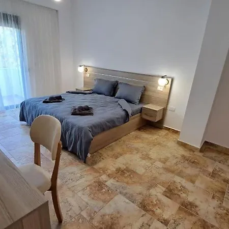 Beachside Living 662 골렘