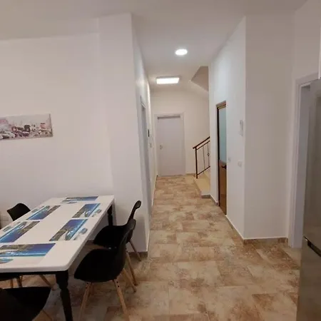 Beachside Living 662 公寓