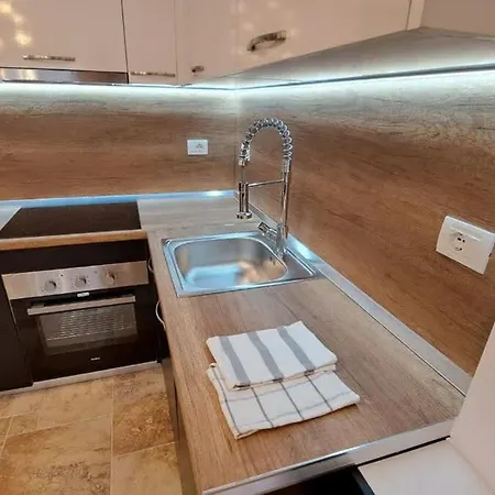 Apartment Beachside Living 662 Golem (Tirana)