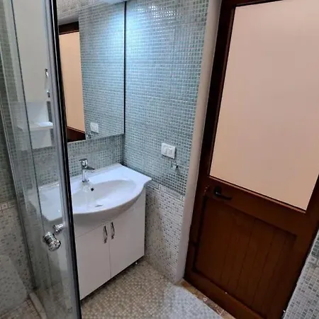 Beachside Living 662 * Golem (Tirana)